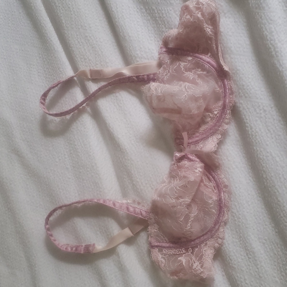 Chantelle lace bra
